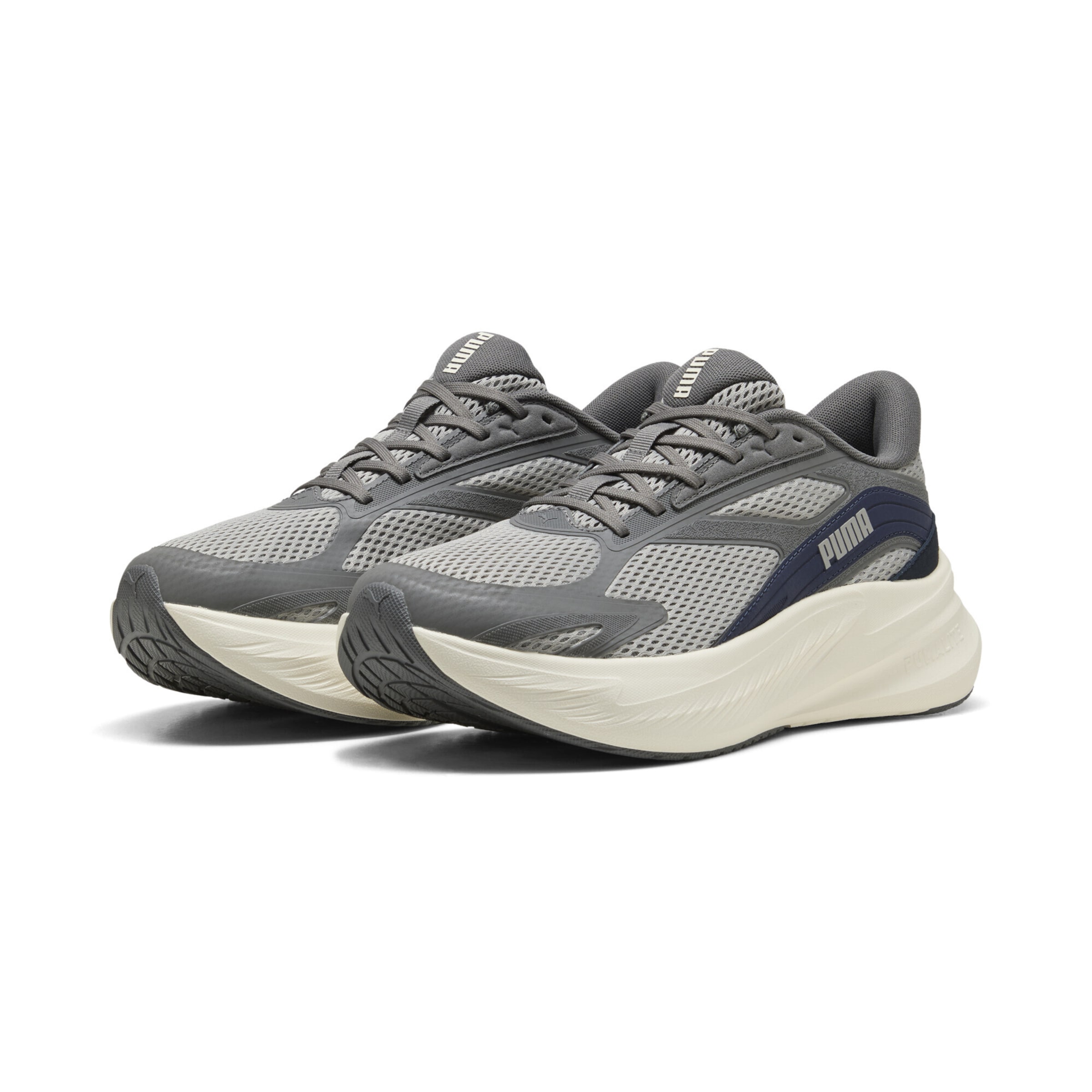 PUMA Sneaker 'MaxStrid' in Grau