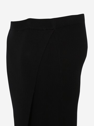 Z-One Skirt in Black