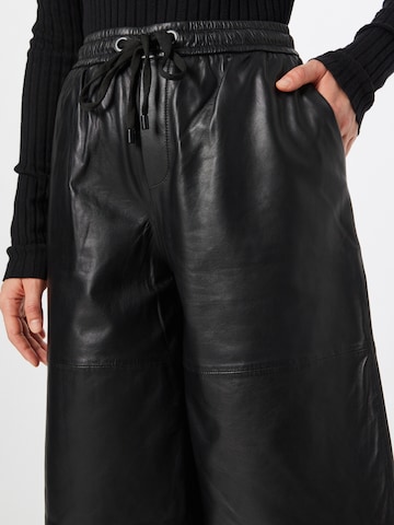 OUI Loose fit Pants in Black