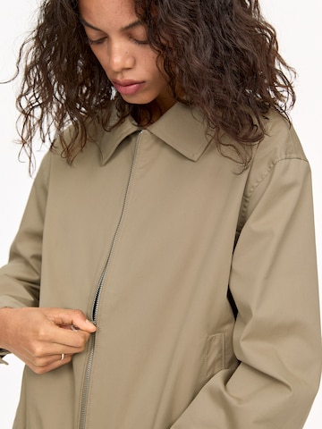 Pull&Bear Overgangsjakke i beige