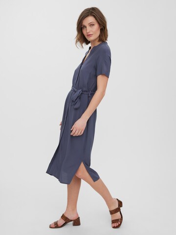 Robe-chemise 'Vica' VERO MODA en bleu