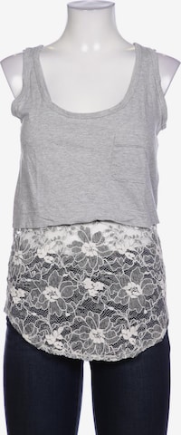 Silvian Heach Top M in Grau: Vorderseite