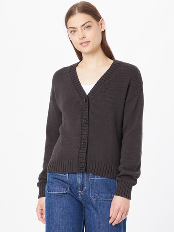 GAP Knit Cardigan in Black: front