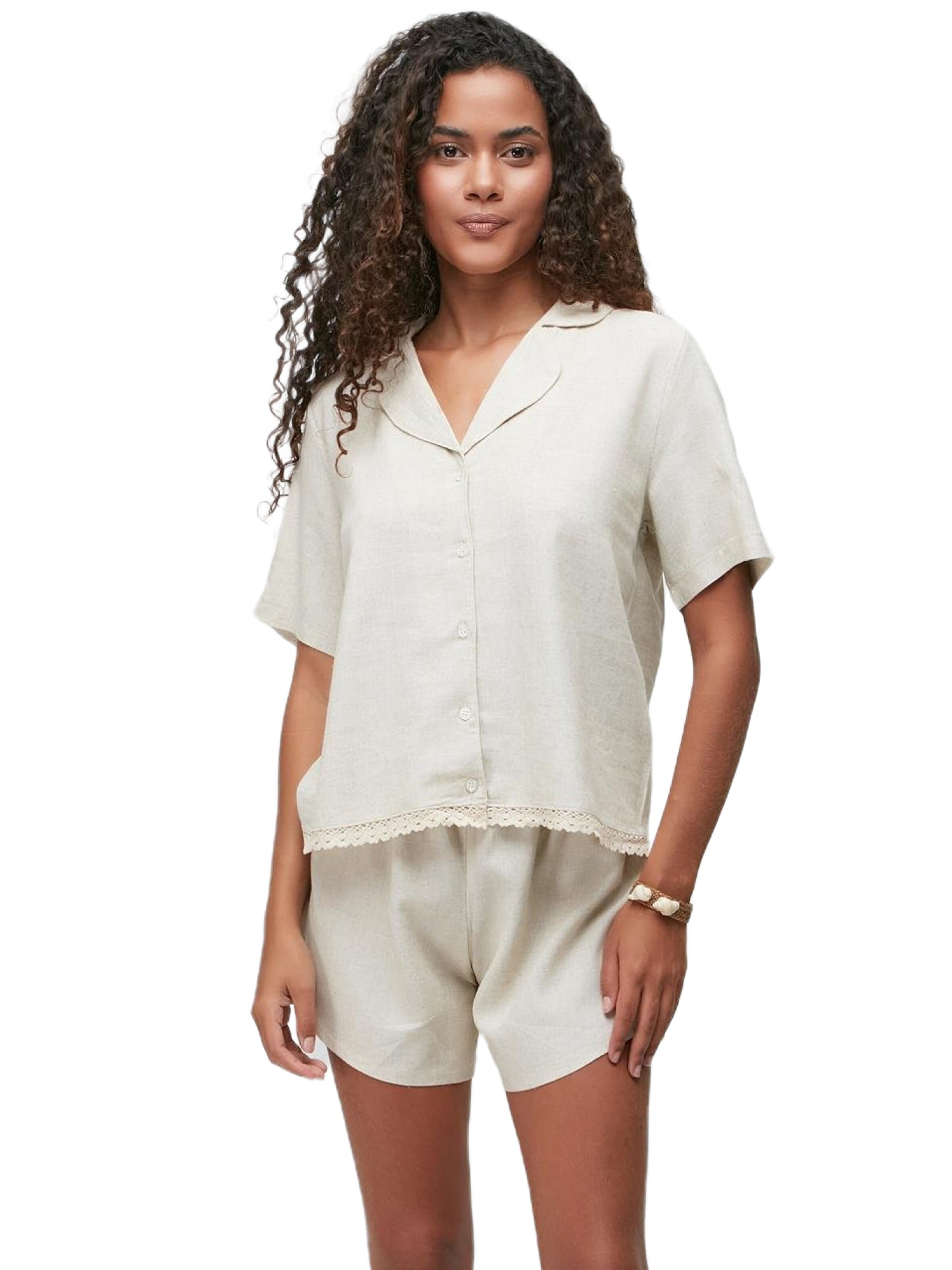 Chemisier C&City en beige : devant