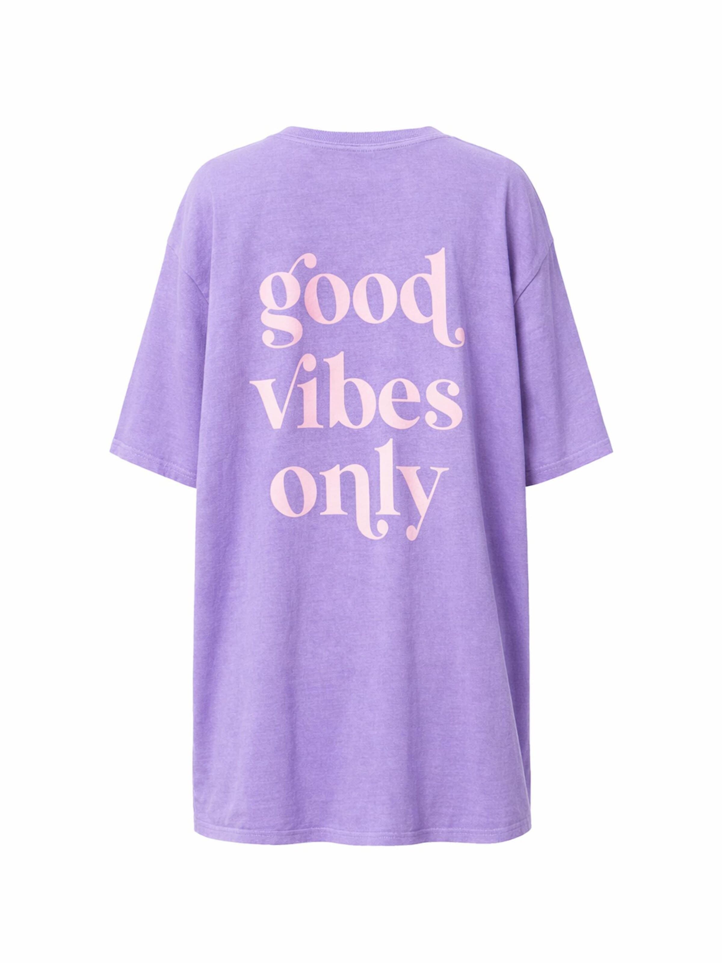 Worldclassca Oversizeshirt 'Oversize T-Shirt'‌‌‌ in Lila: Vorderseite