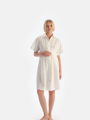 Chemise de nuit Dagi en blanc