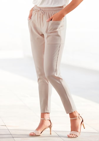 Coupe slim Pantalon à pince LASCANA en beige : devant