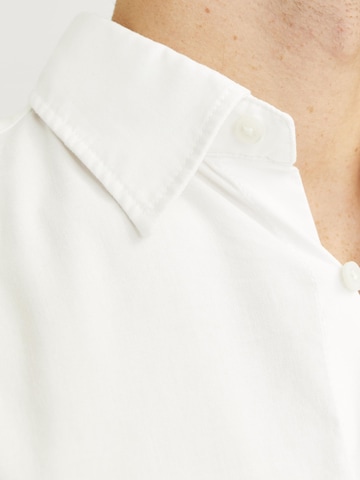 JACK & JONES Comfort fit Button Up Shirt in White