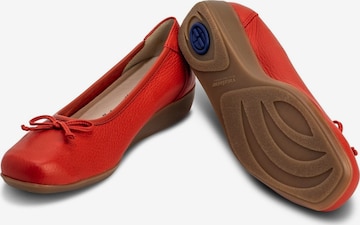 VITAFORM Ballet Flats in Red