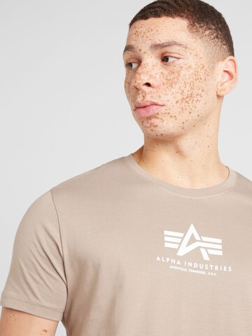 ALPHA INDUSTRIES T-shirt i beige