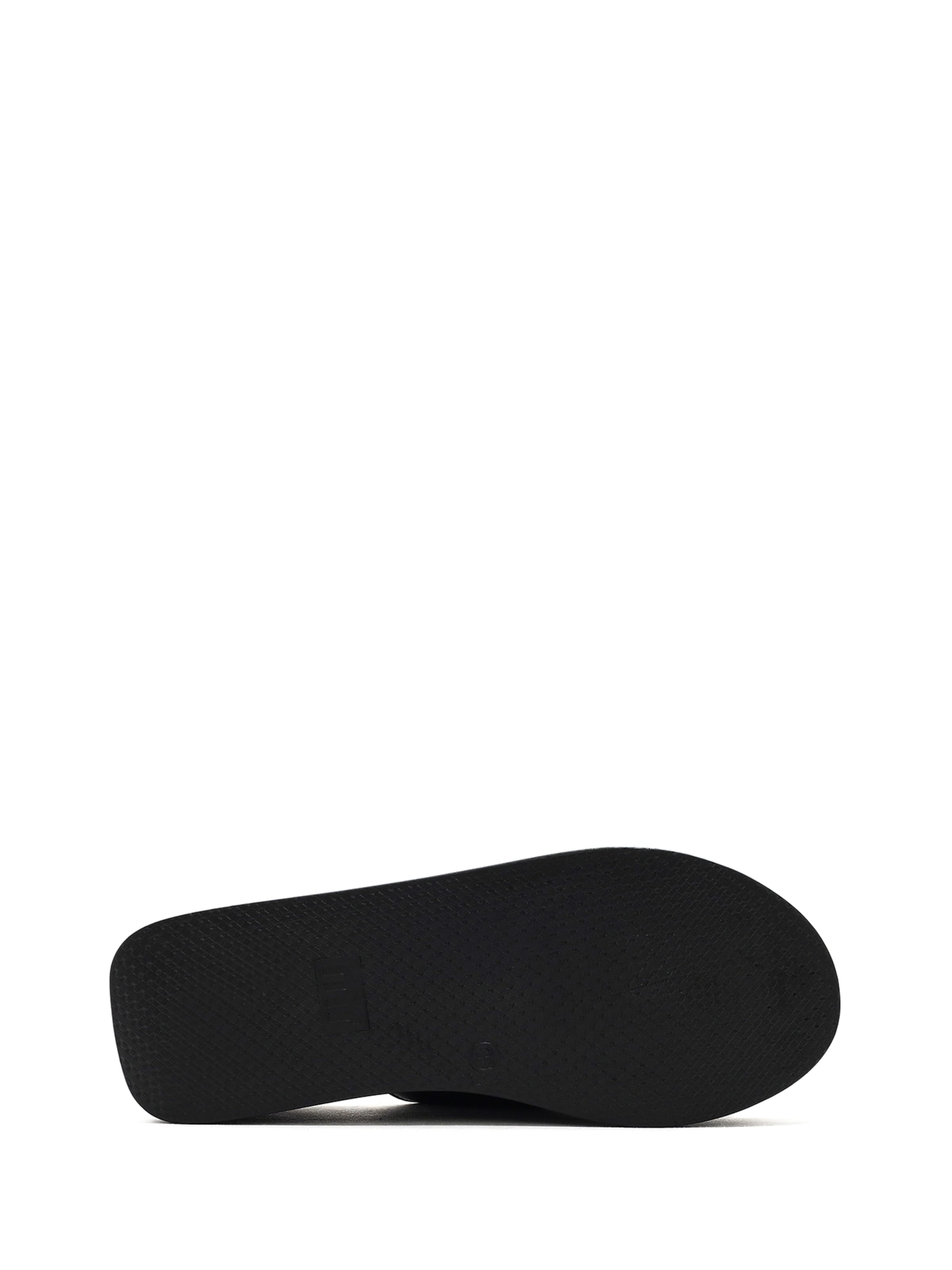 Zoccoletto di Derimod in nero