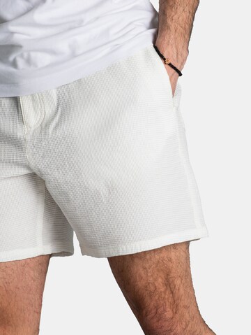 LACOSTE Regular Workout Pants in White
