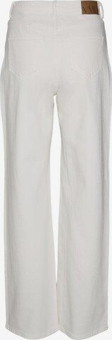 VERO MODA Wide Leg Jeans 'TESSA' i hvid