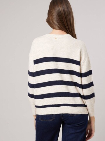 Deeluxe Sweater in White