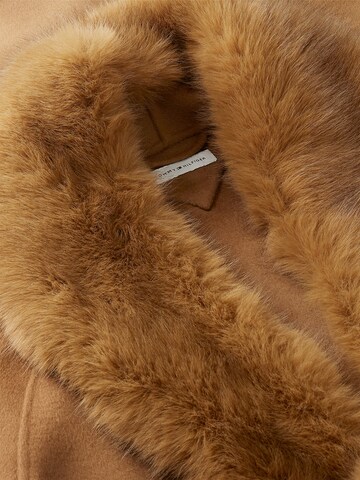 TOMMY HILFIGER Tussenmantel in Bruin