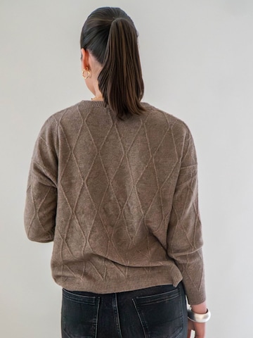 WEARABLE STORIES Trui 'Manou' in Grijs