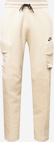 Nike Sportswear Slim fit Cargo Pants in Brown: front