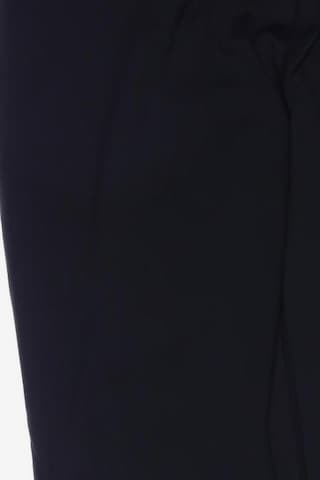 ASICS Shorts in 38 in Black