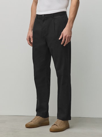 Regular Pantalon chino Next en noir : devant