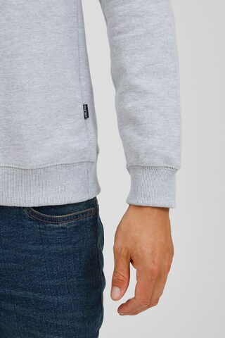 BLEND Sweatshirt 'Nakai' i grå