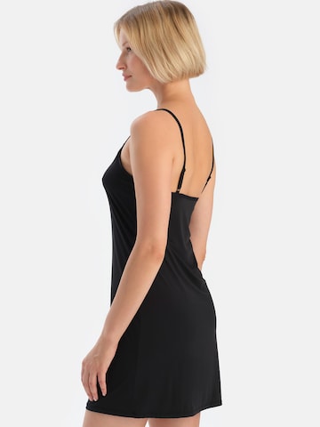 Lenjerie sexy de la Dagi pe negru