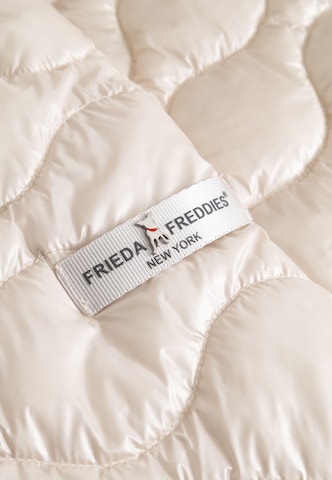 Frieda & Freddies Winter Jacket in Beige