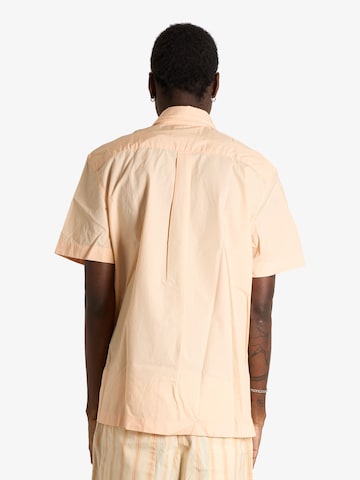 Regular fit Camicia di LACOSTE in beige