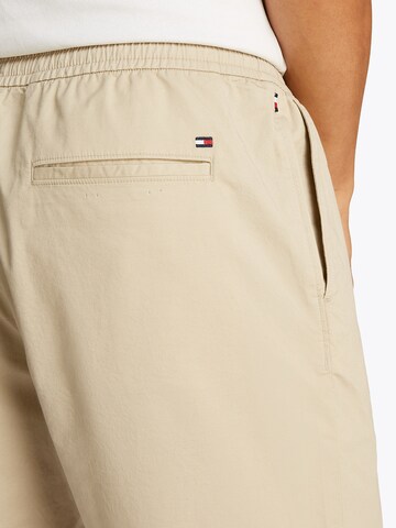 žalia TOMMY HILFIGER Standartinis Kelnės 'MERCER'
