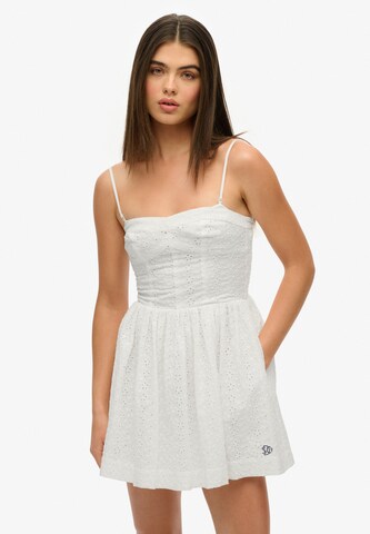 Robe d’été Superdry en blanc : devant