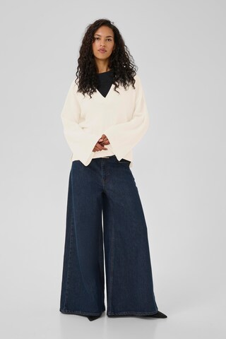 Pull-over 'Huxi' My Essential Wardrobe en blanc