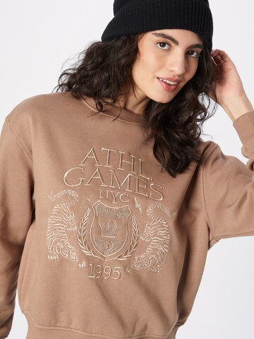 ONLY - Sweatshirt 'MOON' em castanho