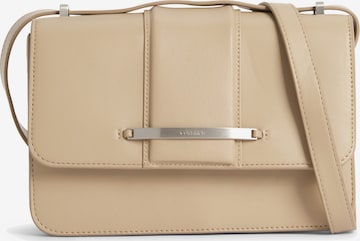 Borsa a tracolla 'Bar' di Calvin Klein in beige: frontale