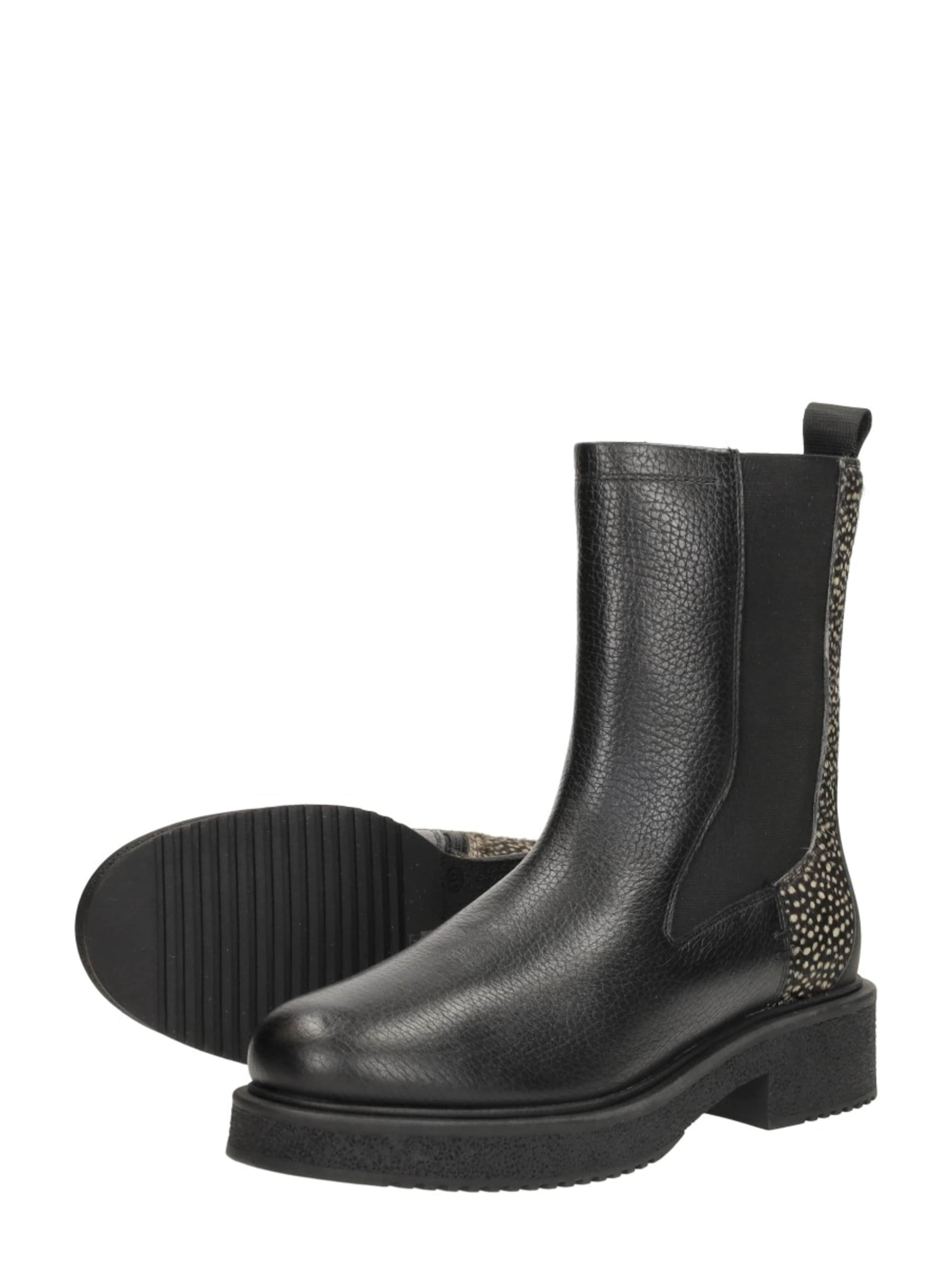 MARUTI Boots 'Sarah' in Black