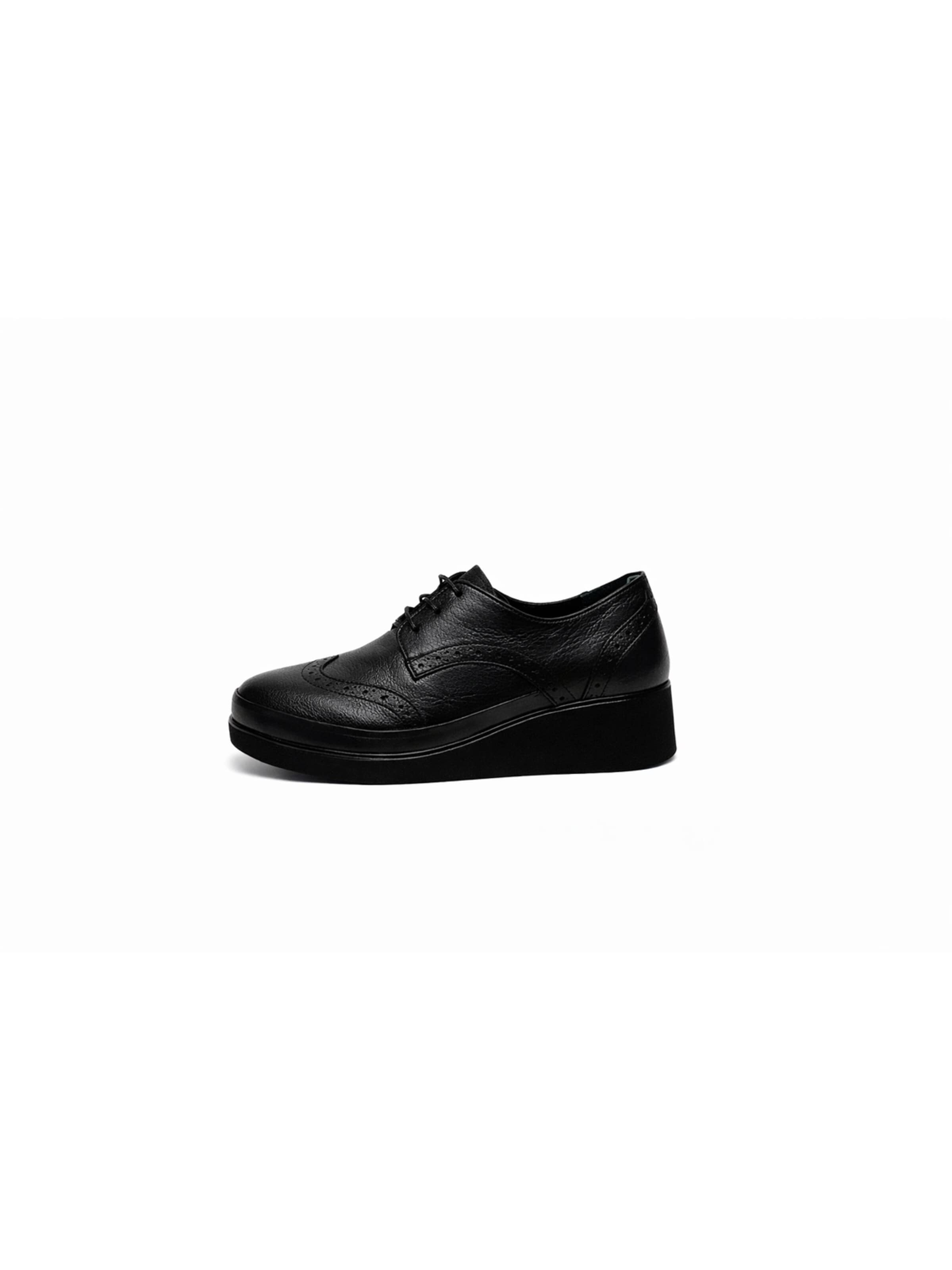 Lorévine Lace-Up Shoes in Black