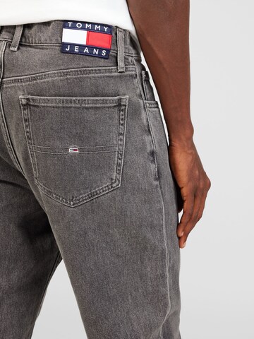 Tommy Jeans regular Τζιν 'ISAAC' σε μαύρο