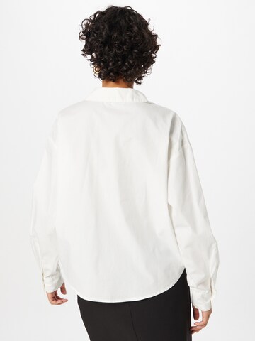 Aware Blouse in White