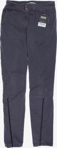 Dorothee Schumacher Jeans in 27-28 in Grey: front