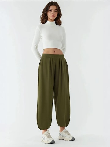 Tapered Pantaloni di Hiccup in verde