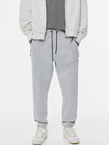 Effilé Pantalon Pull&Bear en gris : devant