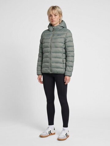 Veste d’hiver Hummel en gris