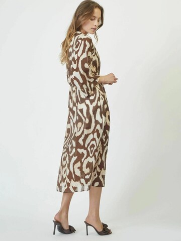 Robe 'Katherine' co'couture en beige