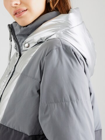 NÜMPH Mantel in Grau