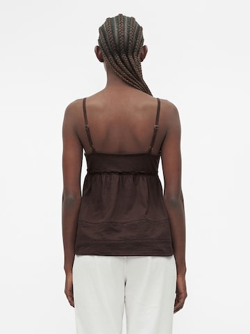 Top di HOLLISTER in marrone