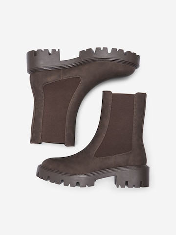 Chelsea Boots 'ONLBetty' ONLY en marron