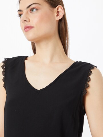 Top 'BECCA' di VERO MODA in nero