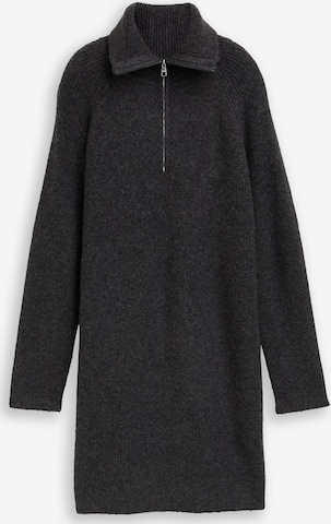 Robes en maille TOM TAILOR DENIM en gris : devant