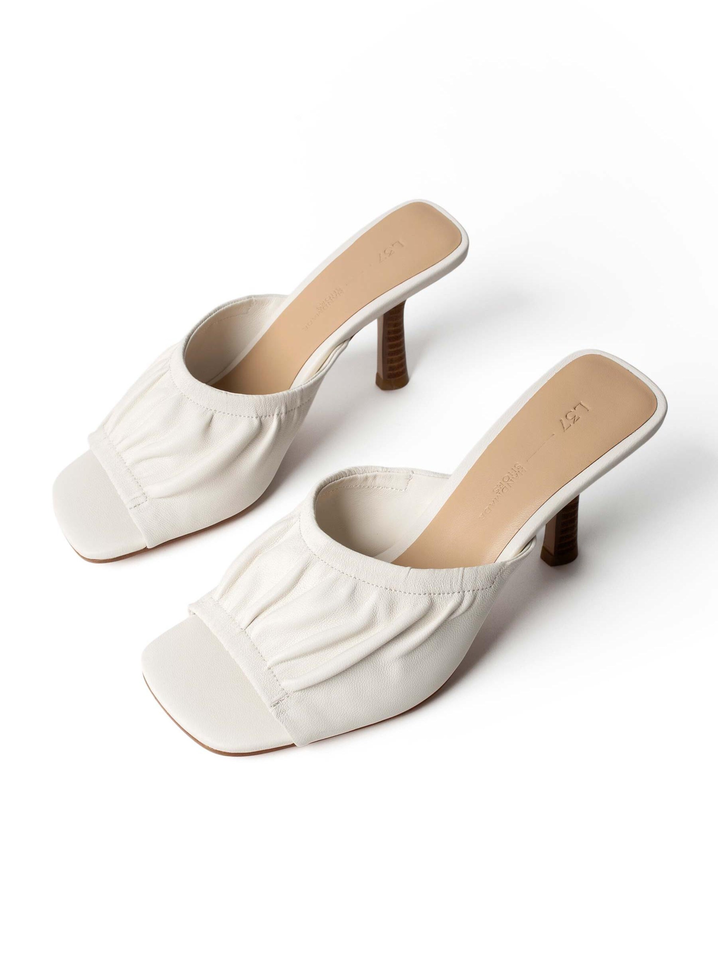 L37 HANDMADE SHOES Hjemmesko 'SUNLIGHT BETWEEN OUR HANDS' i hvid