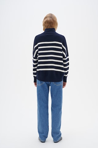 InWear Sweter 'Tenley' w kolorze niebieski