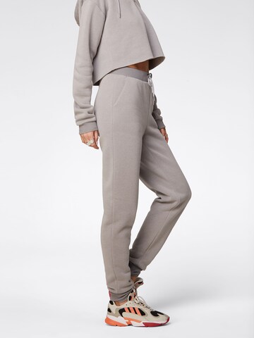 LeGer by Lena Gercke Tapered Jogginghose 'Megan' in Grau: predná strana