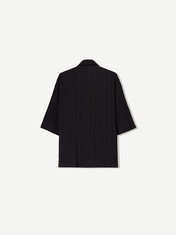 Bershka Comfort fit Button Up Shirt in Black